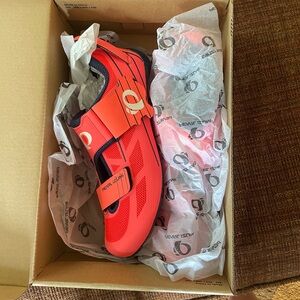 Pearl Izumi Tri Fly Select V6 Women's Red Shoes